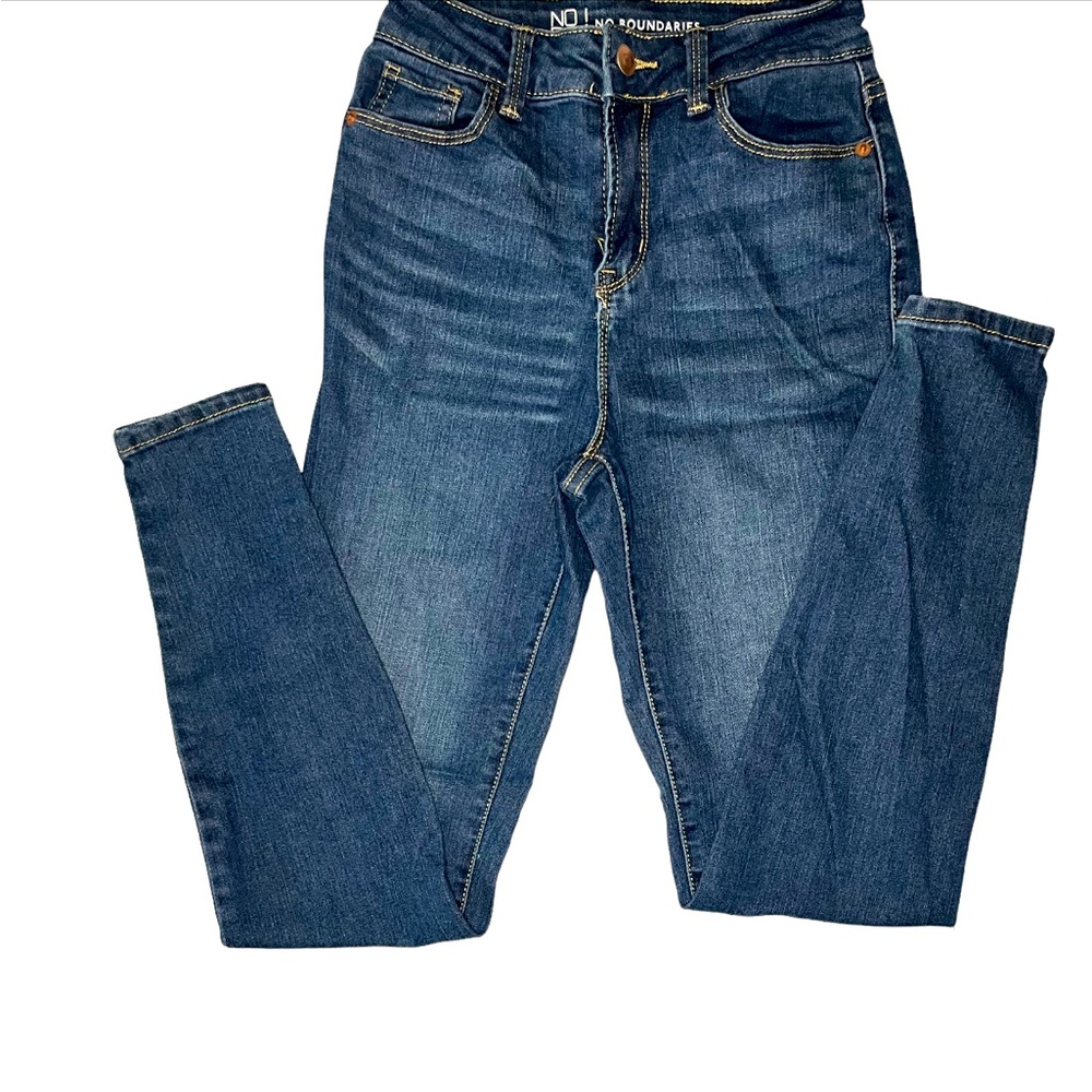 Juniors No Boundaries dark wash high rise skinny jeans